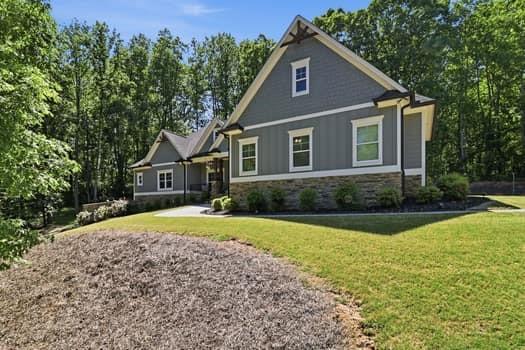 77 Hampton Farms Trail