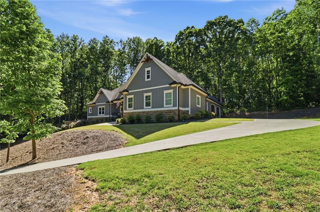 77 Hampton Farms Trail