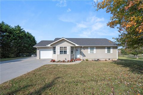 A home in Calhoun