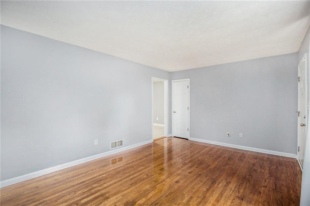 734 Meadowlark Drive