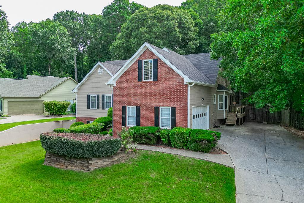 2005 HUNTINGTON HILL Trace