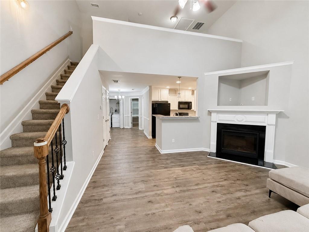 2184 Olmadison View