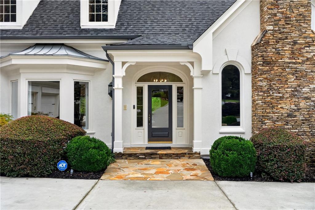 950 Tiverton Lane