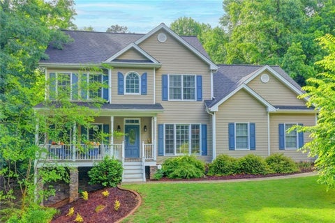 Homes For Sale - 7670 Paces Lane<br/> Forsyth County, Gainesville, GA 30506