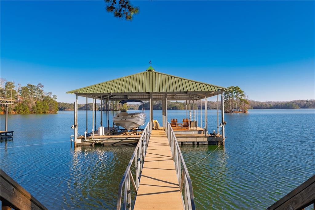 3406 Thunder Point