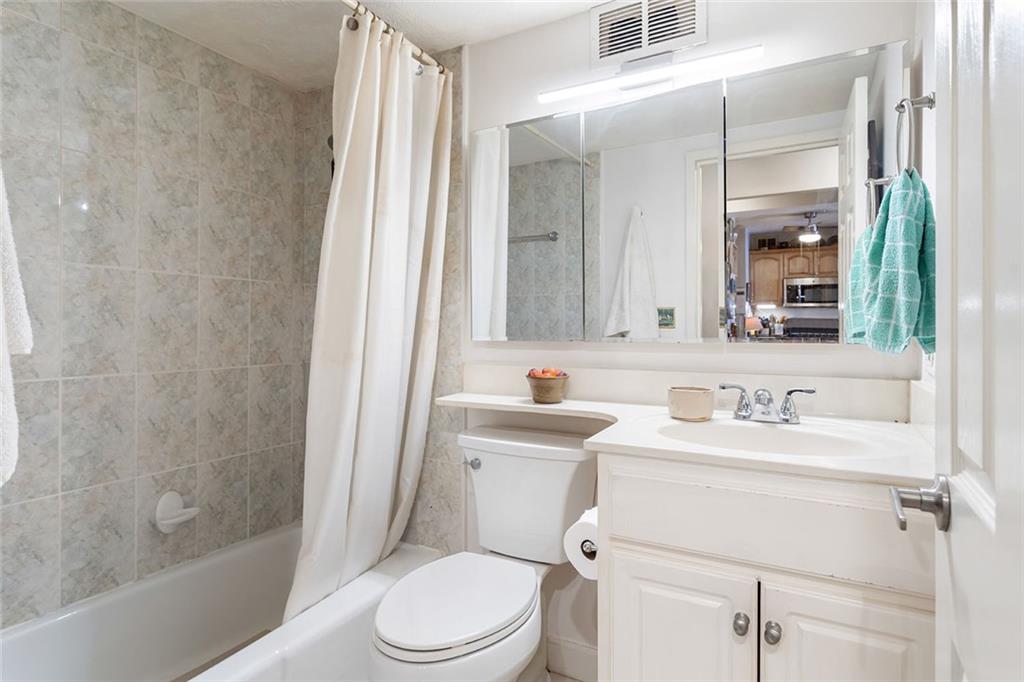 620 Peachtree Street NE 610