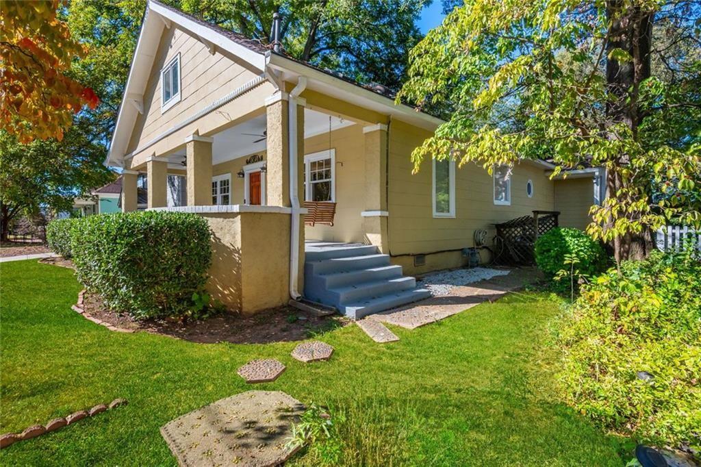 805 Holmes Street NW