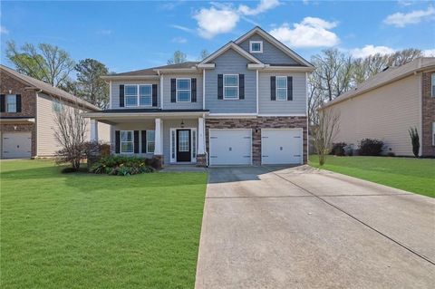 Homes For Sale - 5595 Banner Boulevard<br/> Cumming, GA 30028