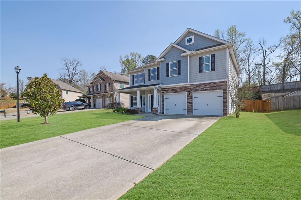 5595 Banner Boulevard