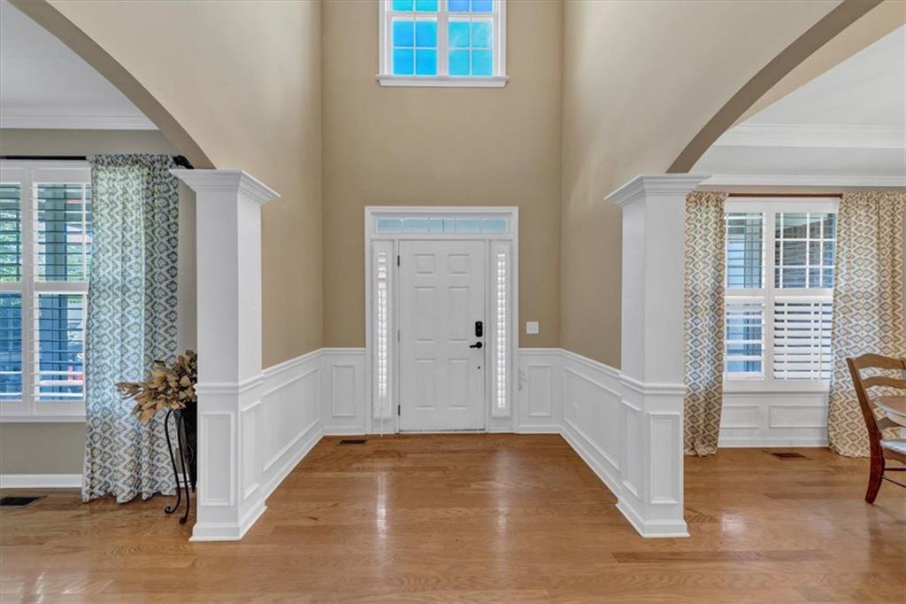 1136 FLAGSTONE Way