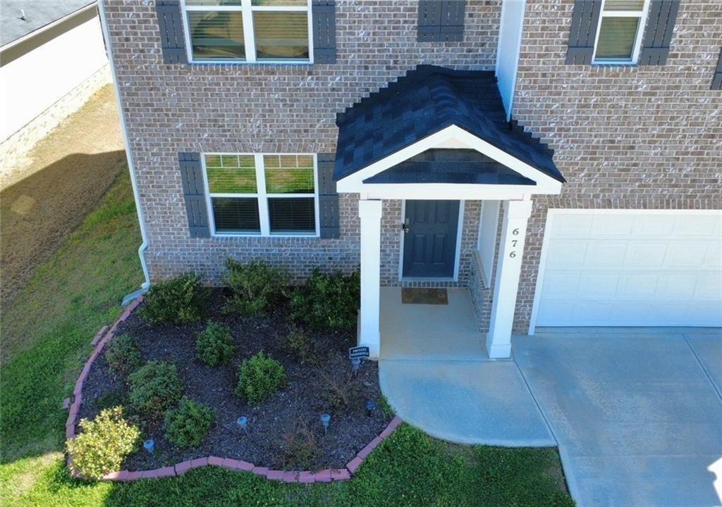 676 Whitman Lane