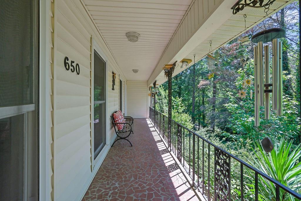 650 Riverside Road