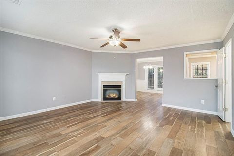 Townhouse For Sale - 2 Chastain Circle<br/> Newnan, GA 30263