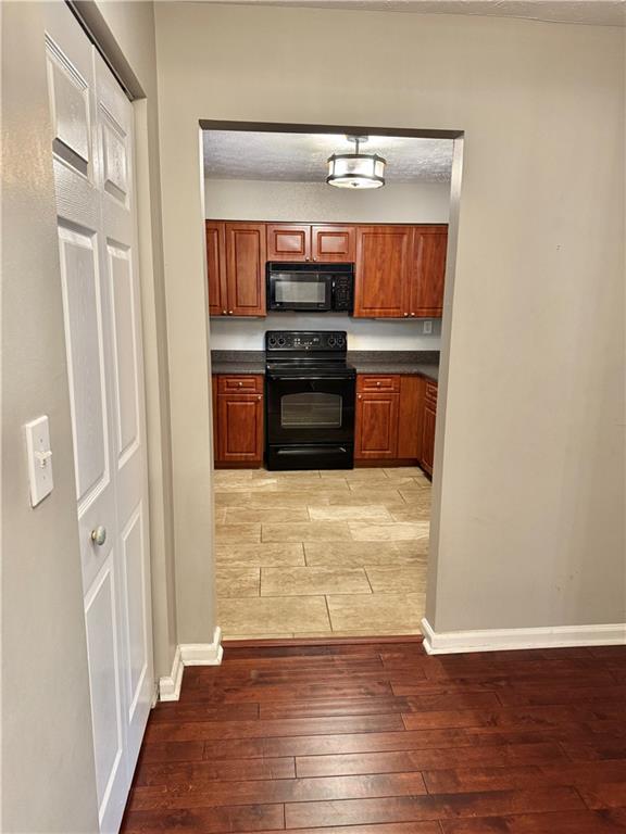 121 Brittany Court, Duluth, Georgia image 4