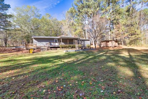 A home in Dawsonville