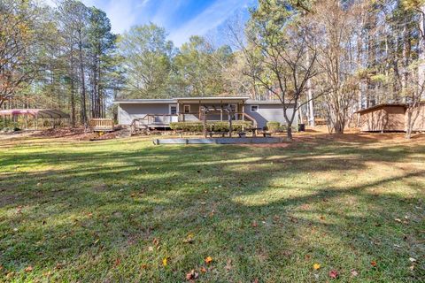 A home in Dawsonville