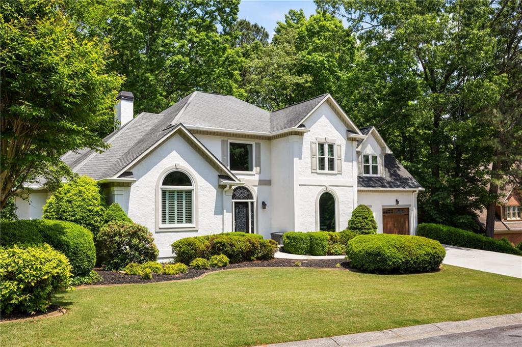 2912 Dunhill Trail, Woodstock, Georgia image 2