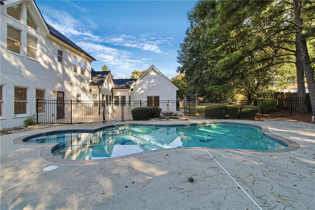945 Brandon Ridge Drive