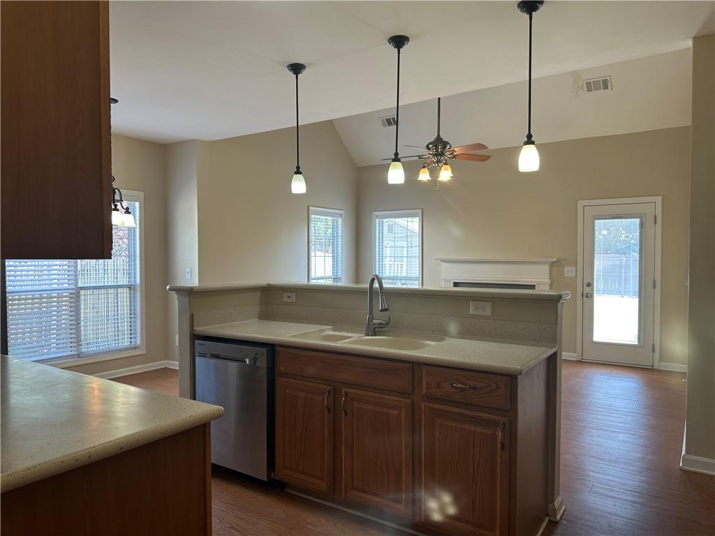 6210 Spring Lake Drive, Flowery Branch, Georgia image 7