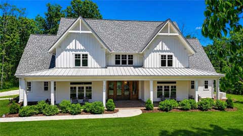 Homes For Sale - 800 Garland Mountain Trail<br/> Cherokee County, Waleska, GA 30183
