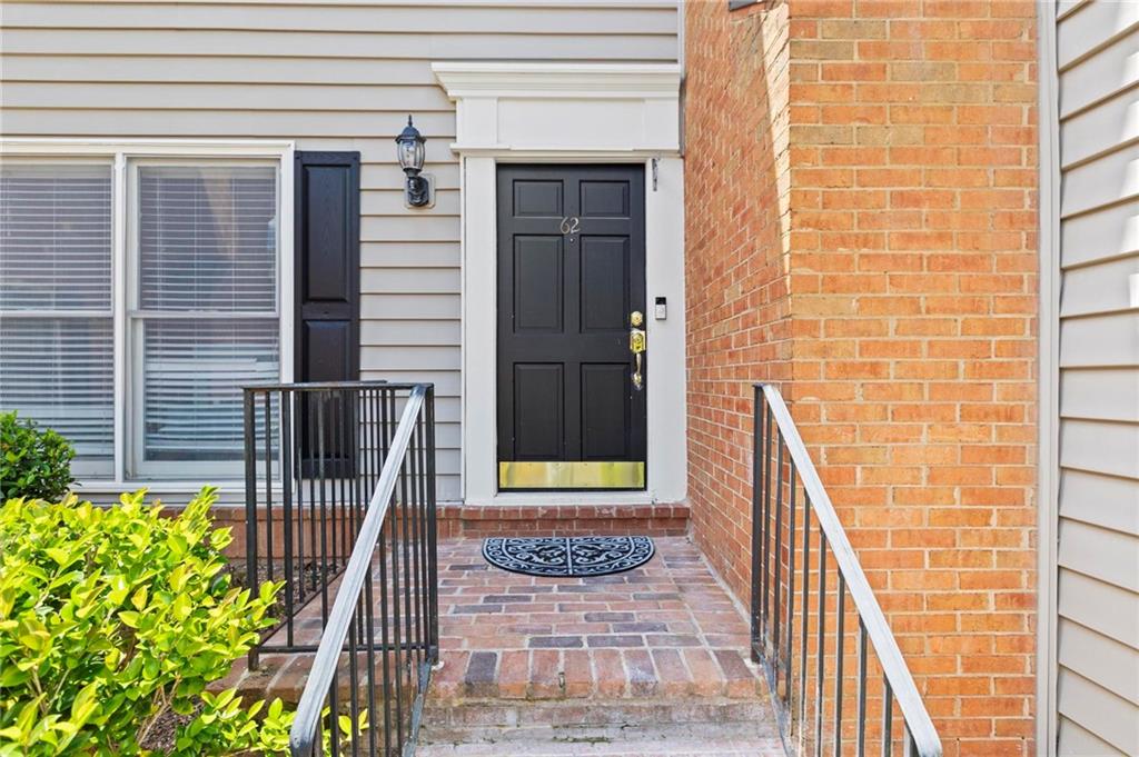 62 Mount Vernon Circle, Atlanta, Georgia image 3