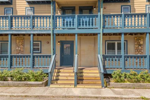26-105 Midway Street Unit #108 but Door #105 Helen GA 30545