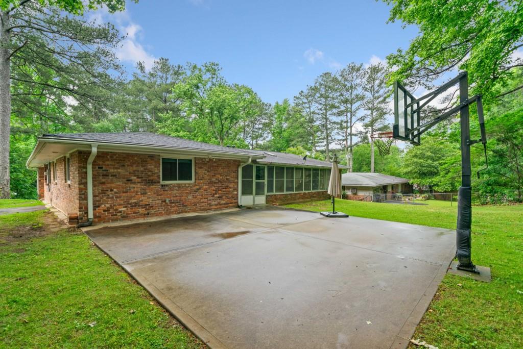 1728 N Holly Lane, Atlanta, Georgia image 32