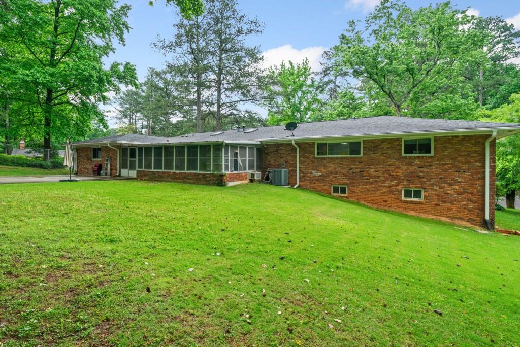 1728 N Holly Lane, Atlanta, Georgia image 31