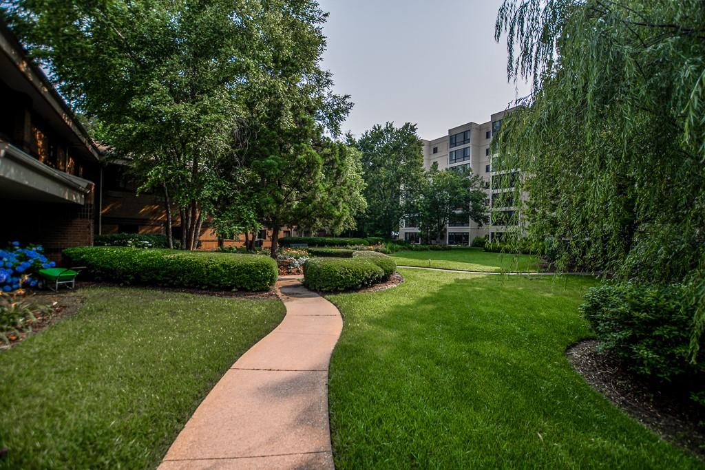 1800 Clairmont Lake A226