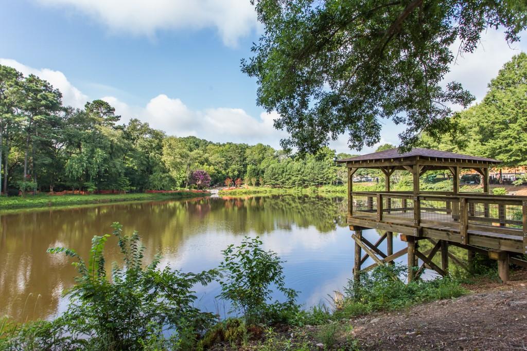 1800 Clairmont Lake A226