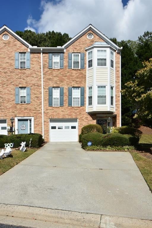 2031 Pinnacle Pointe Drive