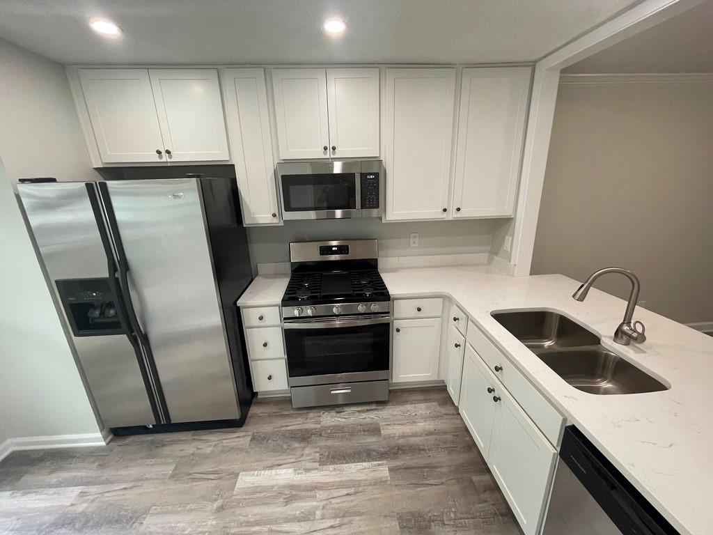 Jamestowne - Residential Lease