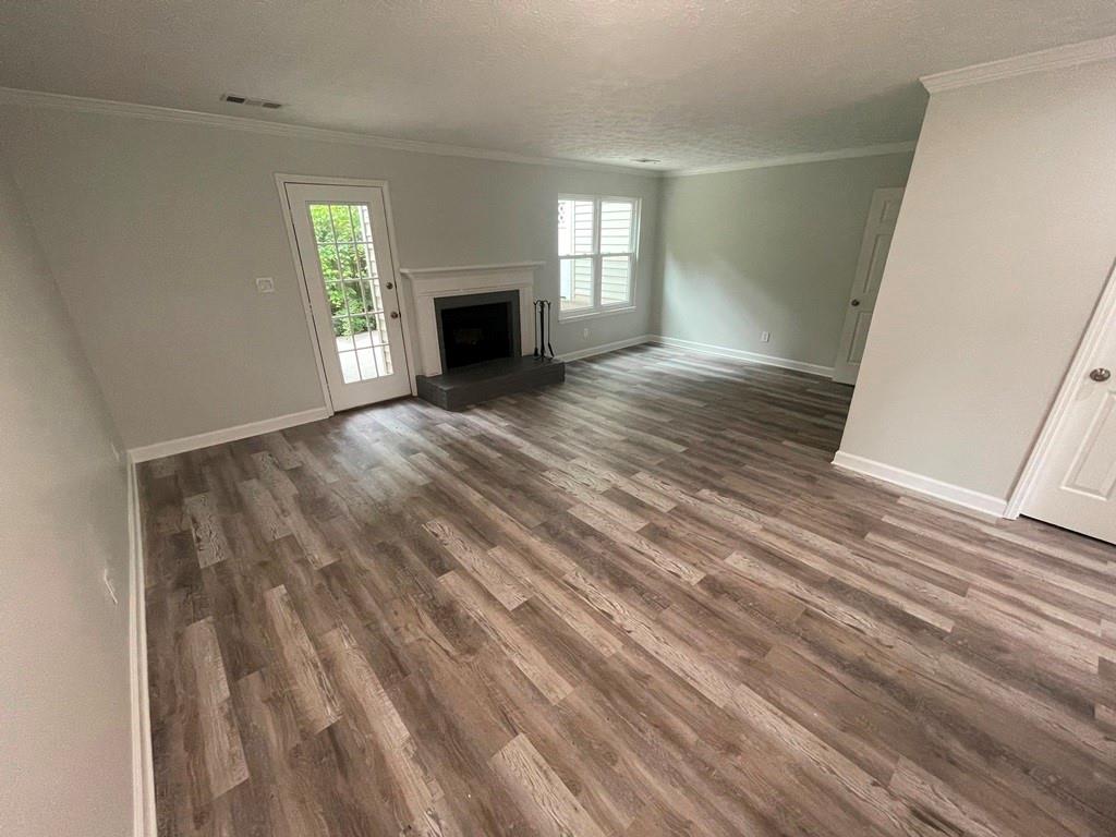 Jamestowne - Residential Lease