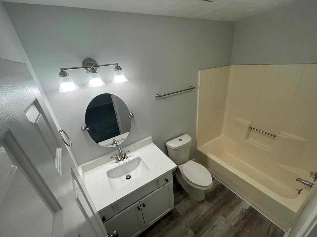 Jamestowne - Residential Lease