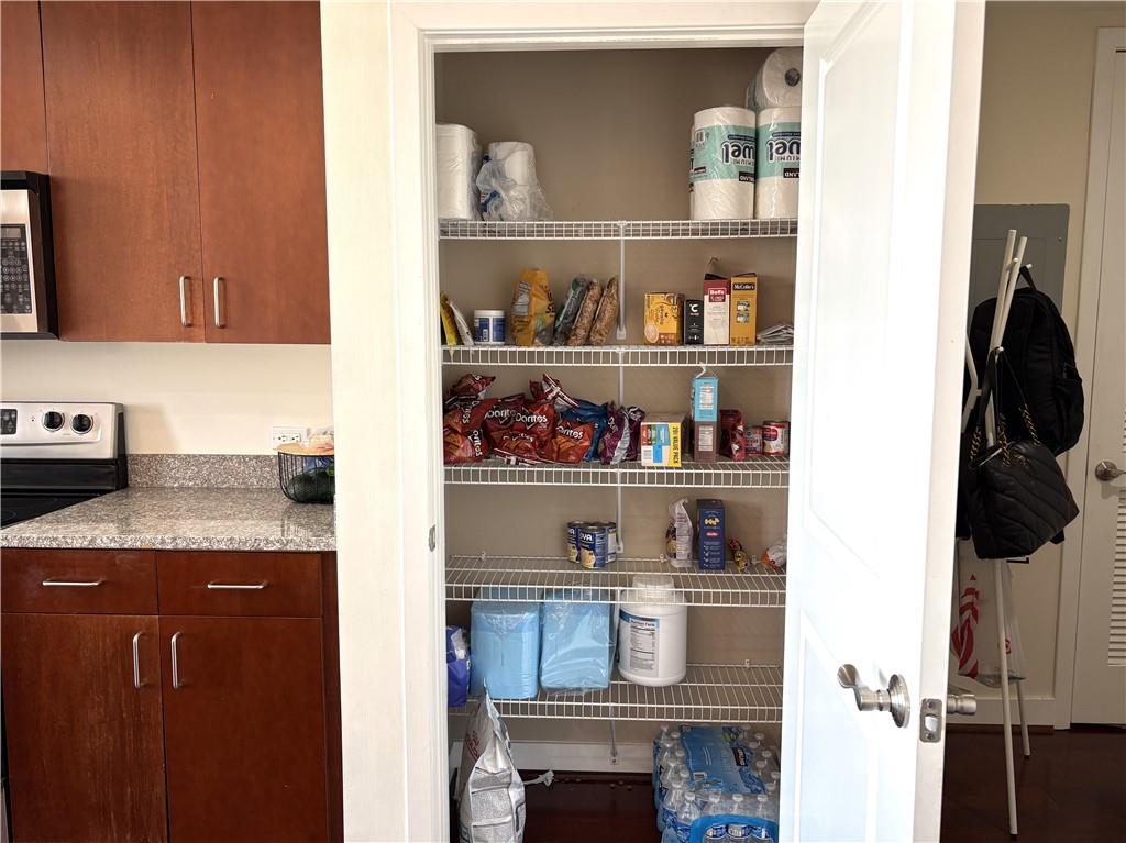 565 Peachtree Street NE 1511