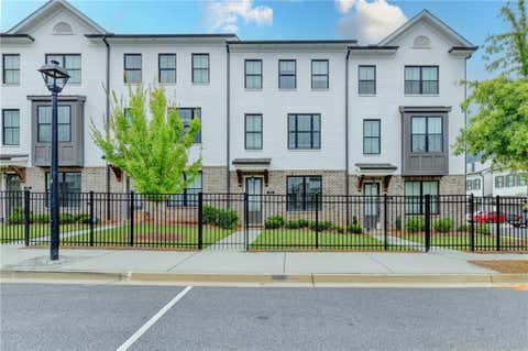 Townhouse For Sale - 603 Millcroft Boulevard<br/> Buford, GA 30518