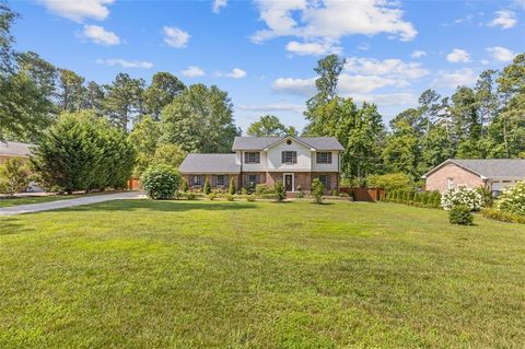 425 HOUZE Way Roswell GA 30076