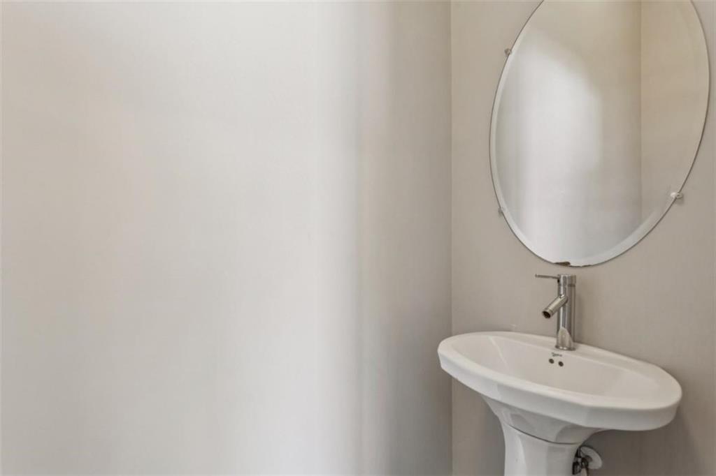 2030 Main Street 305