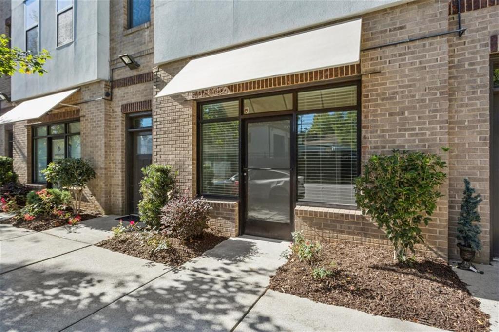 2030 Main Street 305