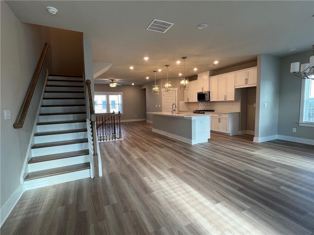 The Ridgewalk Landing - Residential Lease