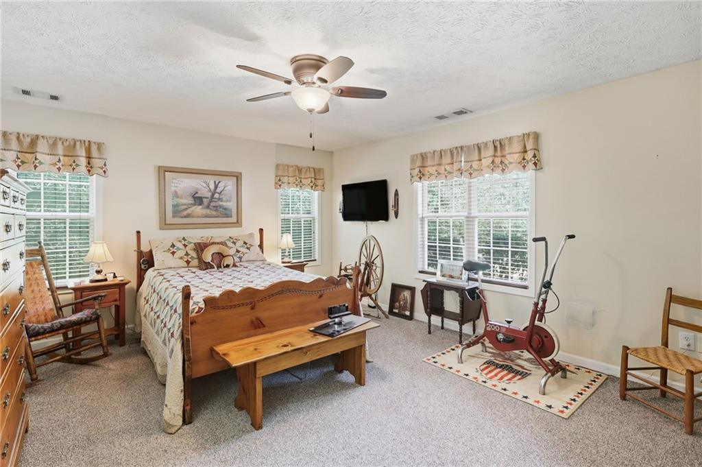 The Hills at Mountain View - Residential