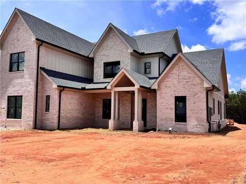 Homes For Sale - 6008 Bluewater Boulevard<br/> Gainesville, GA 30506