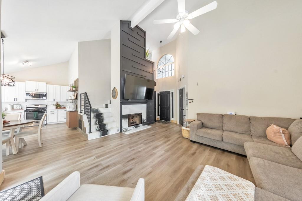 888 Halston Court