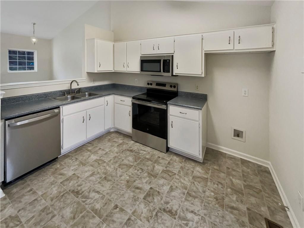 Photo of 6739 Spring Head Drive, Flowery Branch, GA 30542 (MLS # 7704772)