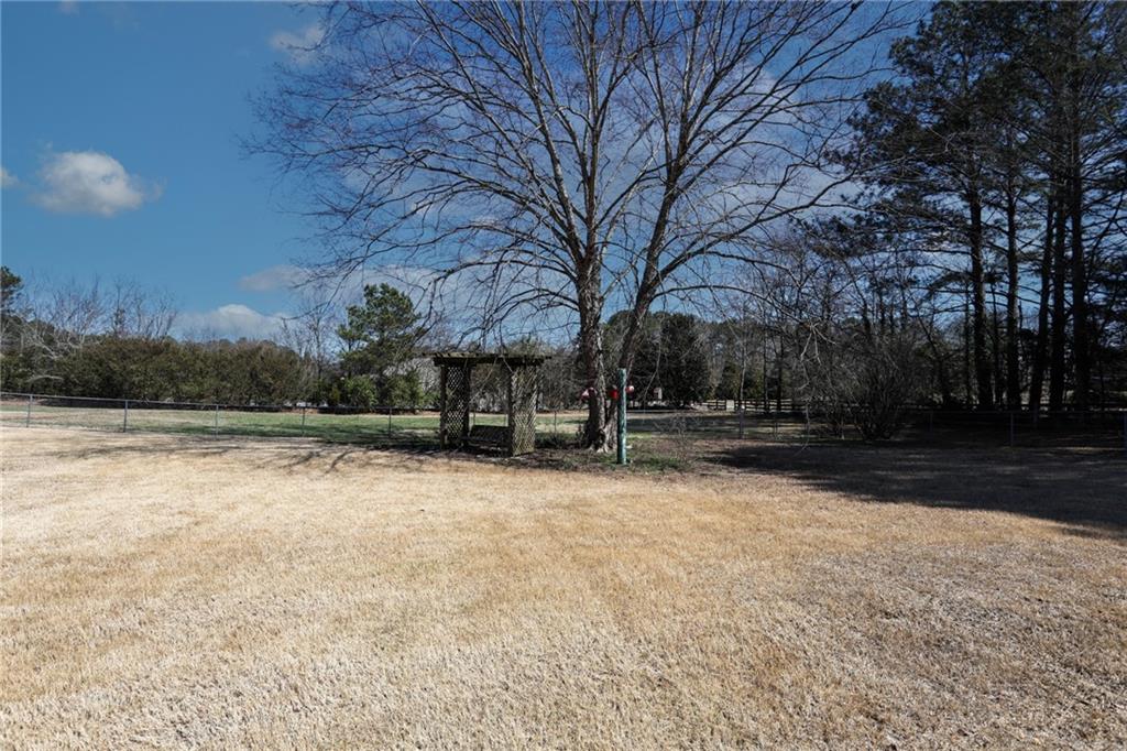 4821 Lenora Church Road