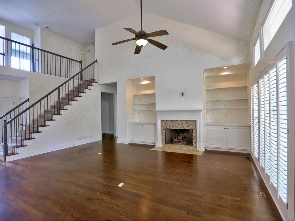 NORTHAMPTON - Residential