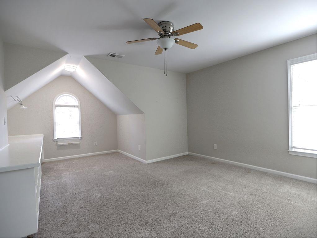 NORTHAMPTON - Residential