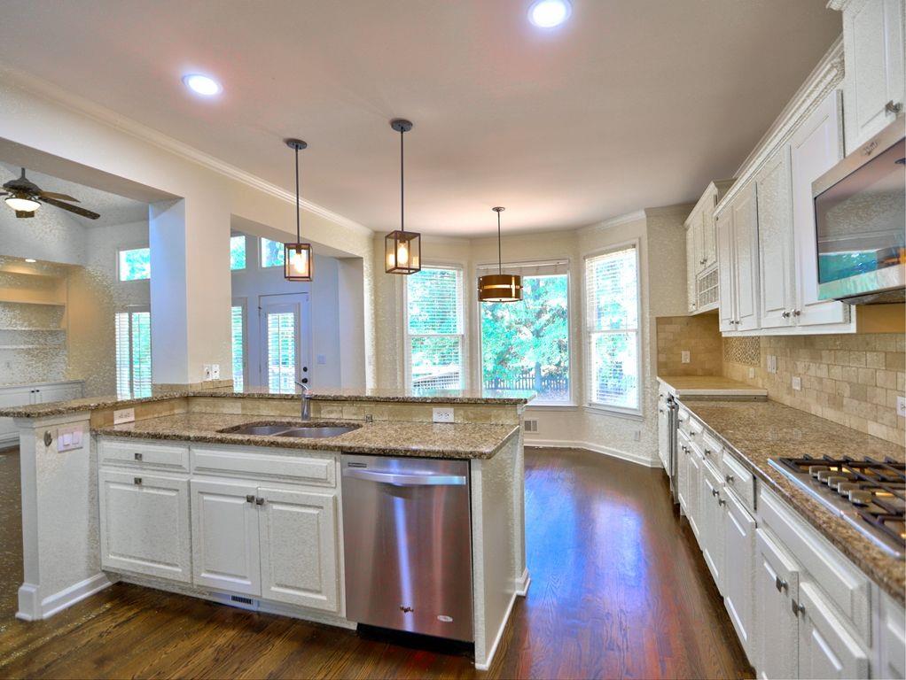 NORTHAMPTON - Residential