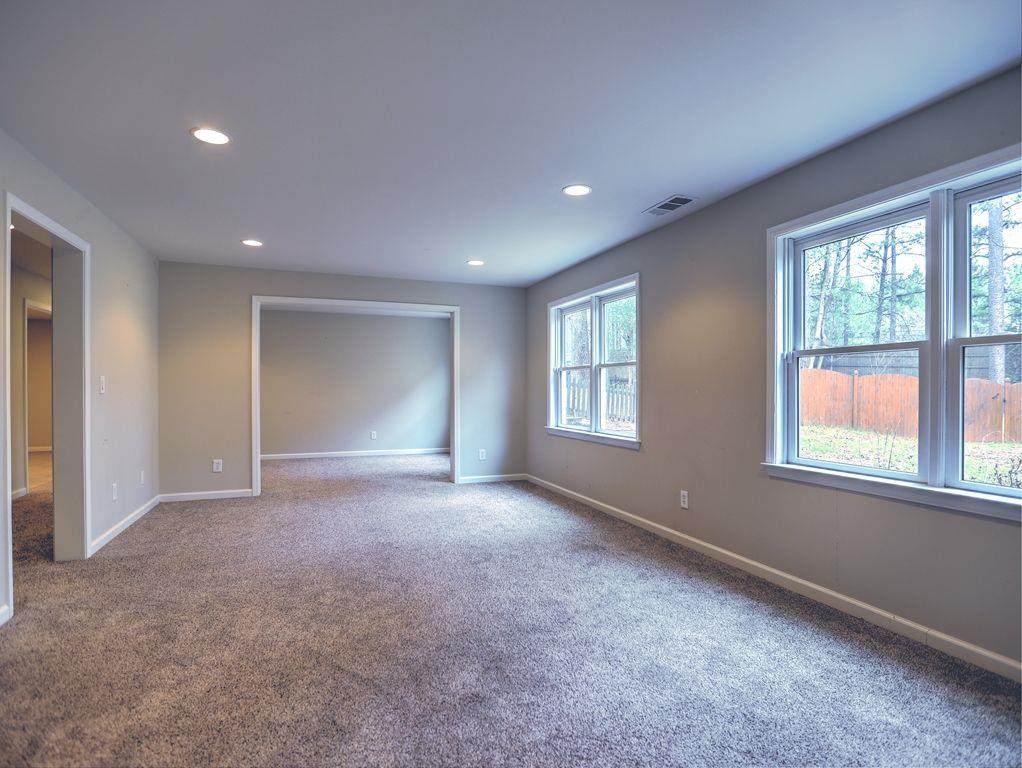 NORTHAMPTON - Residential