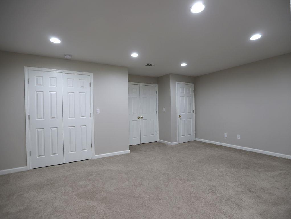 NORTHAMPTON - Residential